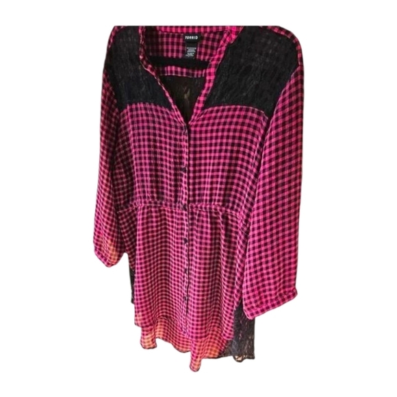 TORRID Plus Size Pink & black plaid lace button front blouse 2X - Picture 13 of 15